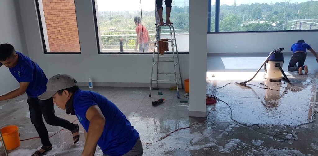 Dịch vụ vệ sinh công trình sau xây dựng Ánh Sáng Nha Trang